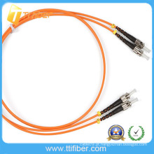 Boa qualidade ST / ST Low Fibra Óptica patch cord preço